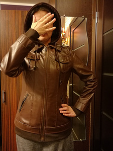 Куртка осенняя, коричневая. новая
