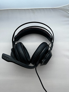 HyperX Cloud Revolver (2 foto / 6)