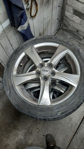Шины и диски 225/50R17 (1 фото из 3)