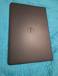 Dell Inspirion 15 300 Series. (4 foto / 6)