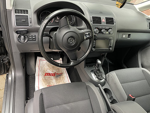 Volkswagen Touran 1.6 77kV (12 foto / 13)