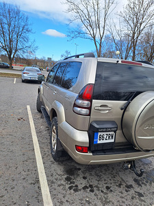 Toyota Land Cruiser Prado 120 (4 foto / 15)