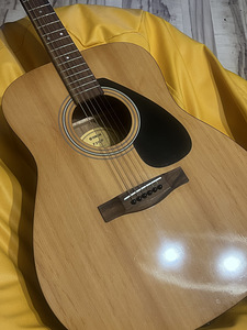 Yamaha F310 (1 foto / 3)