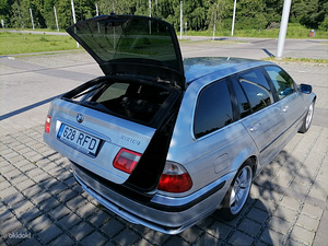 БМВ 330i (5 фото из 14)