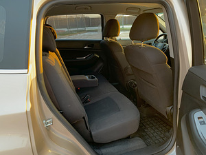 Chevrolet Orlando (13 фото из 15)
