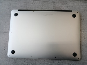 MacBook Air (13-inch, Early 2015) i5 8GB (3 foto / 7)