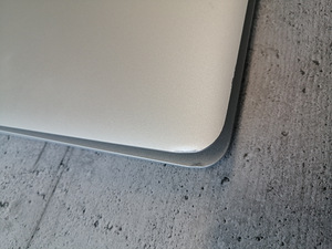 MacBook Air (13-inch, Early 2015) i5 8GB (6 foto / 7)