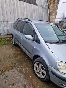 Müüa 2004 a Ford galaxy 1.9 81 kw tervikuna varuosadeks (3 foto / 5)