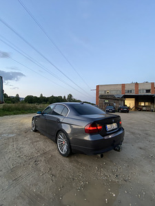 Продам/обменяю Е90 330D (4 фото из 9)