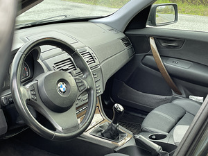 BMW X3 2004 3.0d 150KW (8 foto / 11)
