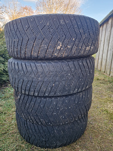 Good year Ultragrip ice 245/65 17 (4 foto / 4)