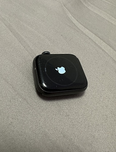 Apple Watch Series 6 40mm Black (3 foto / 3)