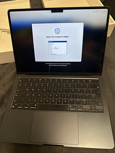 Apple MacBook Air 13” M2 8/256/INT midnight black (1 foto / 5)