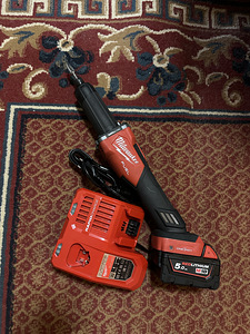 M18 FUEL™ ONE-KEY™-GA PIDURDATAV OTSLIHVIJA, MUUDETAV KIIRUS (2 foto / 2)
