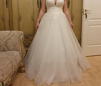 Свадебное платье 42-44,сапоги 37,фата,подъюбник, накидка