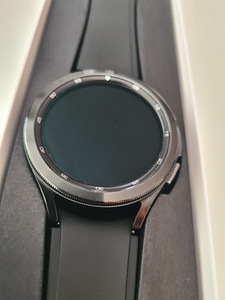 Samsung Galaxy Watch 4 Classic 46mm must (2 foto / 5)