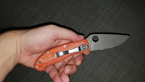 Kohandatud nuga SPYDERCO TENACIOS ^ (2 foto / 3)