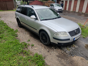 Volkswagen Passat 2,0 100kW (3 foto / 10)