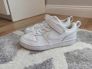 Кроссовки Nike размер 33 (2 фото из 3)