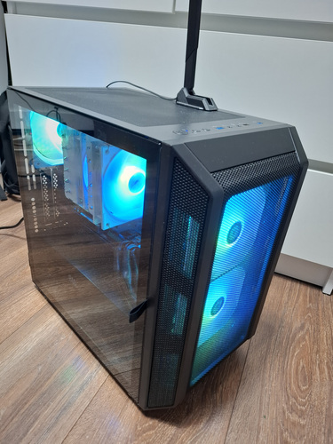 I7-13700KF, 32GB DDR5, RX 7800XT 16GB, 2.5TB SSD