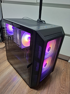 I7-13700KF, 32GB DDR5, RX 7800XT 16GB, 2.5TB SSD (1 foto / 7)