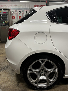 M/V Alfa Romeo Giulietta 1.4 Turbo 125kW (5 foto / 11)