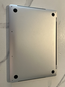MacBook Pro (13-inch, 2018, Four Thunderbolt 3 ports model A (3 foto / 3)