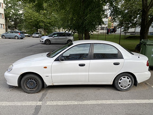 Daewoo Lanos 2000 (2 фото из 14)