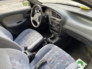 Daewoo Lanos 2000 (9 фото из 14)