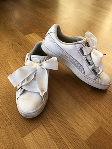 Valged nahast tossud Puma