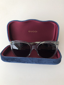 GUCCI päikeseprillid (1 foto / 8)