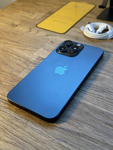 Apple iPhone 15 Pro Max 256GB Black Titanium (3 foto / 4)