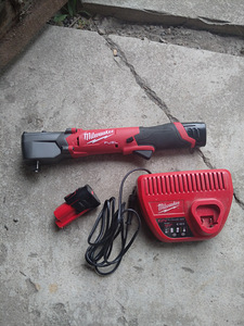 Milwaukee M12 FRAIWF12 (1 foto / 1)