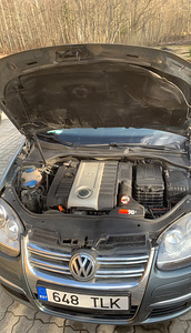 Vahetada VW Jetta 2.0TFSI ~180kw (9 foto / 12)