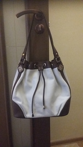 Новая кожаная сумка фирмы Eleganzza
