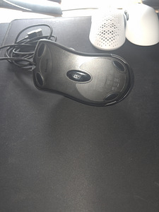 Microsoft Pro IntelliMouse Tume (3 foto / 5)
