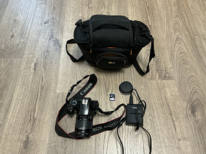 Fotokaamera Canon EOS 1100D + 18-55mm Kit (1 foto / 3)