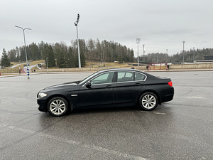 BMW F10 523i (3 foto / 10)
