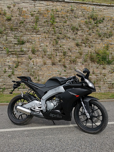 Aprilia RS4 50cc (110cc) (1 foto / 4)