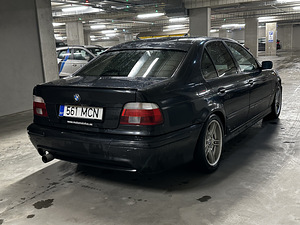 BMW 525i M-pakett (5 foto / 8)