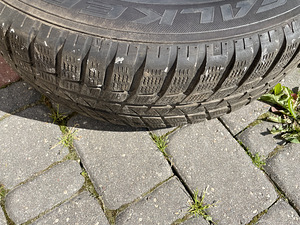 Шины на дисках 235/65R17 (5 фото из 6)