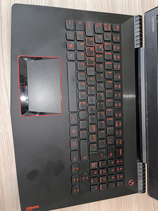 Lenovo Y520-15IKBN GTX-1050 I5-7300 (3 foto / 10)