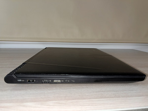 Lenovo Y520-15IKBN GTX-1050 I5-7300 (7 foto / 10)
