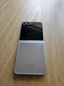 Samsung Z Flip 6 512GB SM-F741B (4 foto / 7)