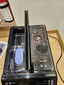 Philips EP3551 täisautomaatne kohvimasin (espressomasin) (4 foto / 6)
