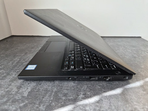 Dell Latitude 7390 13", I5-8350U, 8GB Ram, Windows 11 Pro (2 foto / 10)