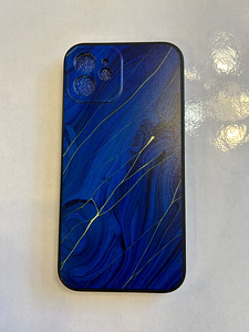 Чехлы на iPhone 12 - 8 шт. (4 фото из 8)