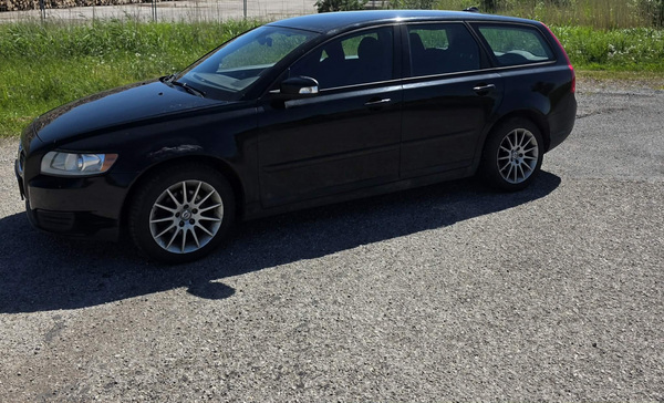 Volvo v50 facelift