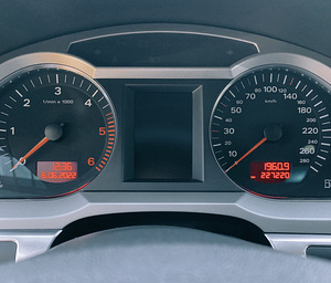 Audi A6 C6 3.0 TDI Quattro S-Line (10 foto / 14)