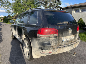 Volkswagen Touareg (9 foto / 13)